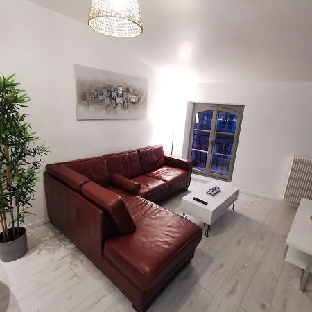 Appartement Cosy Entierement Equipe Villeneuve-sur-Lot Exteriör bild