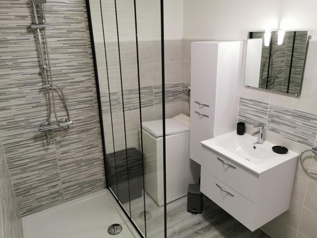 Appartement Cosy Entierement Equipe Villeneuve-sur-Lot Exteriör bild